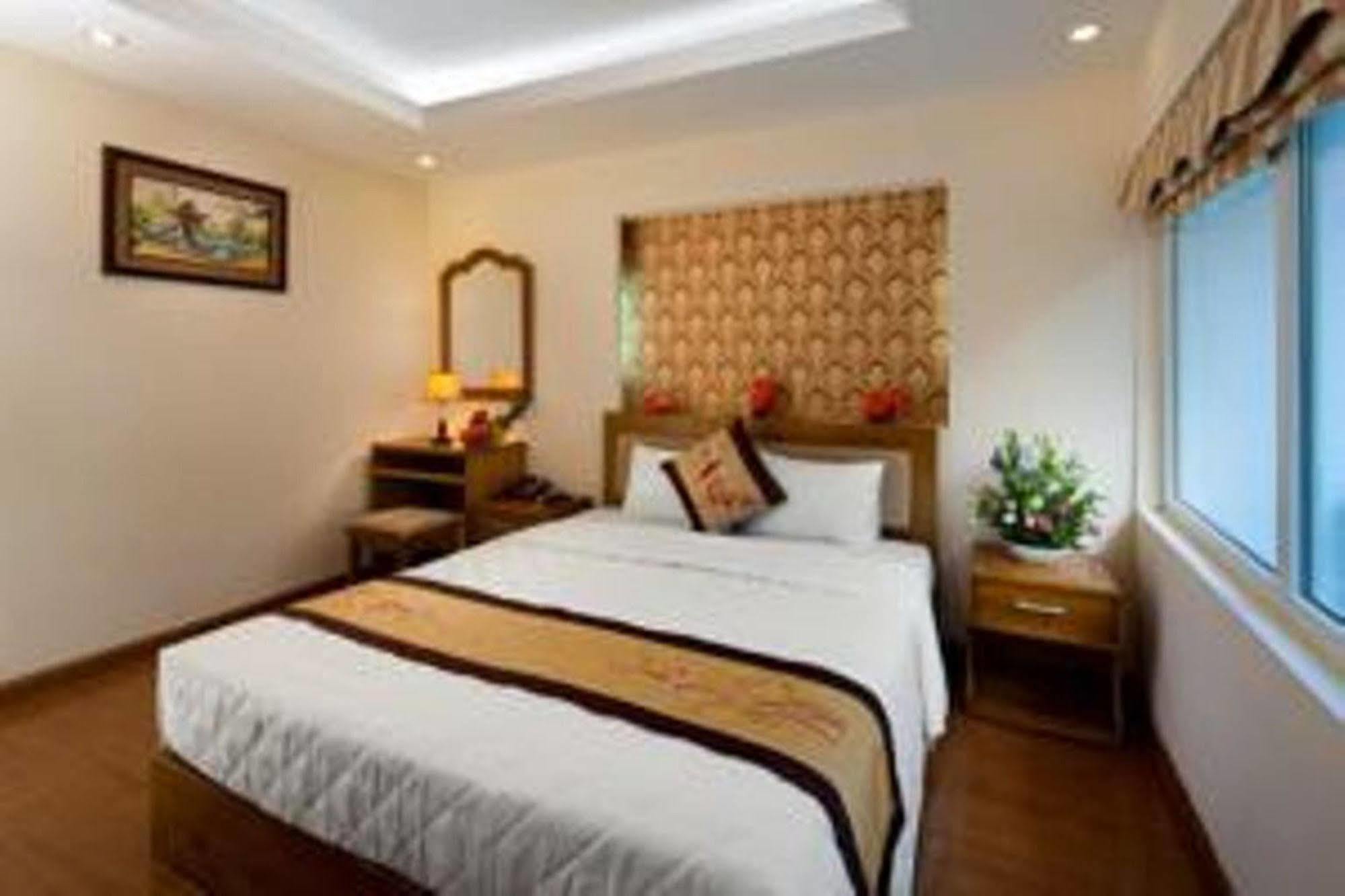 Lam Bao Long Hotel Hue Exteriör bild