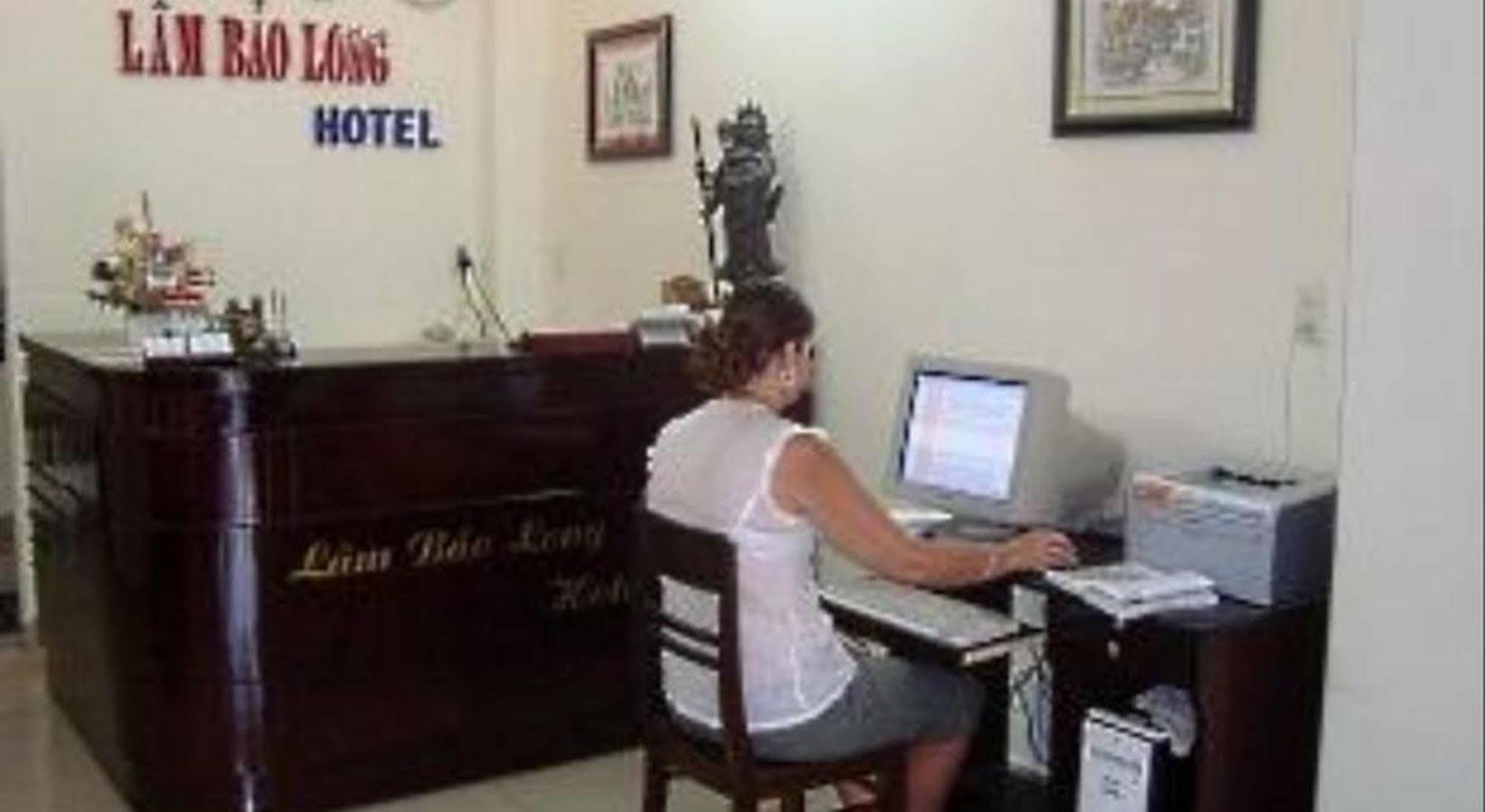 Lam Bao Long Hotel Hue Exteriör bild